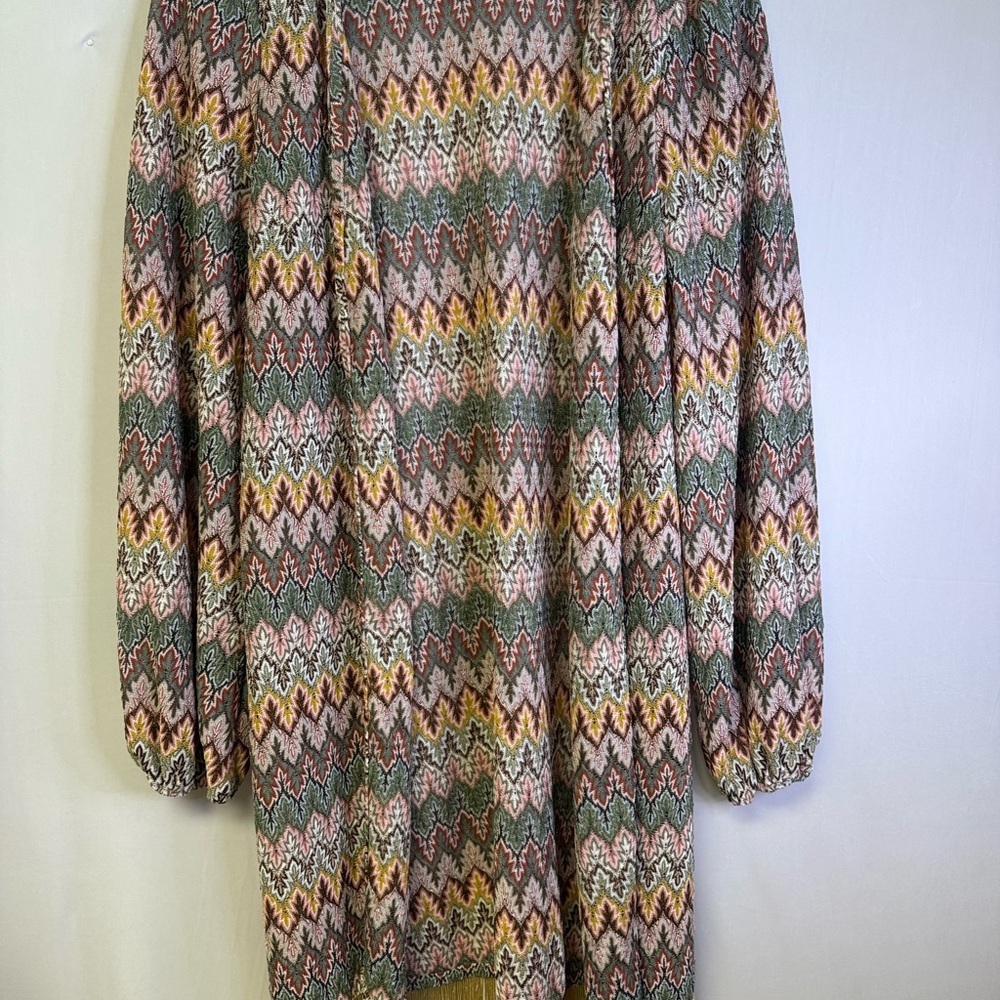 Multicolor Gimmicks by BKE Chevron Patterned boho‎ southwestern style Sweater
